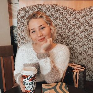 Meet your Posher, Leah